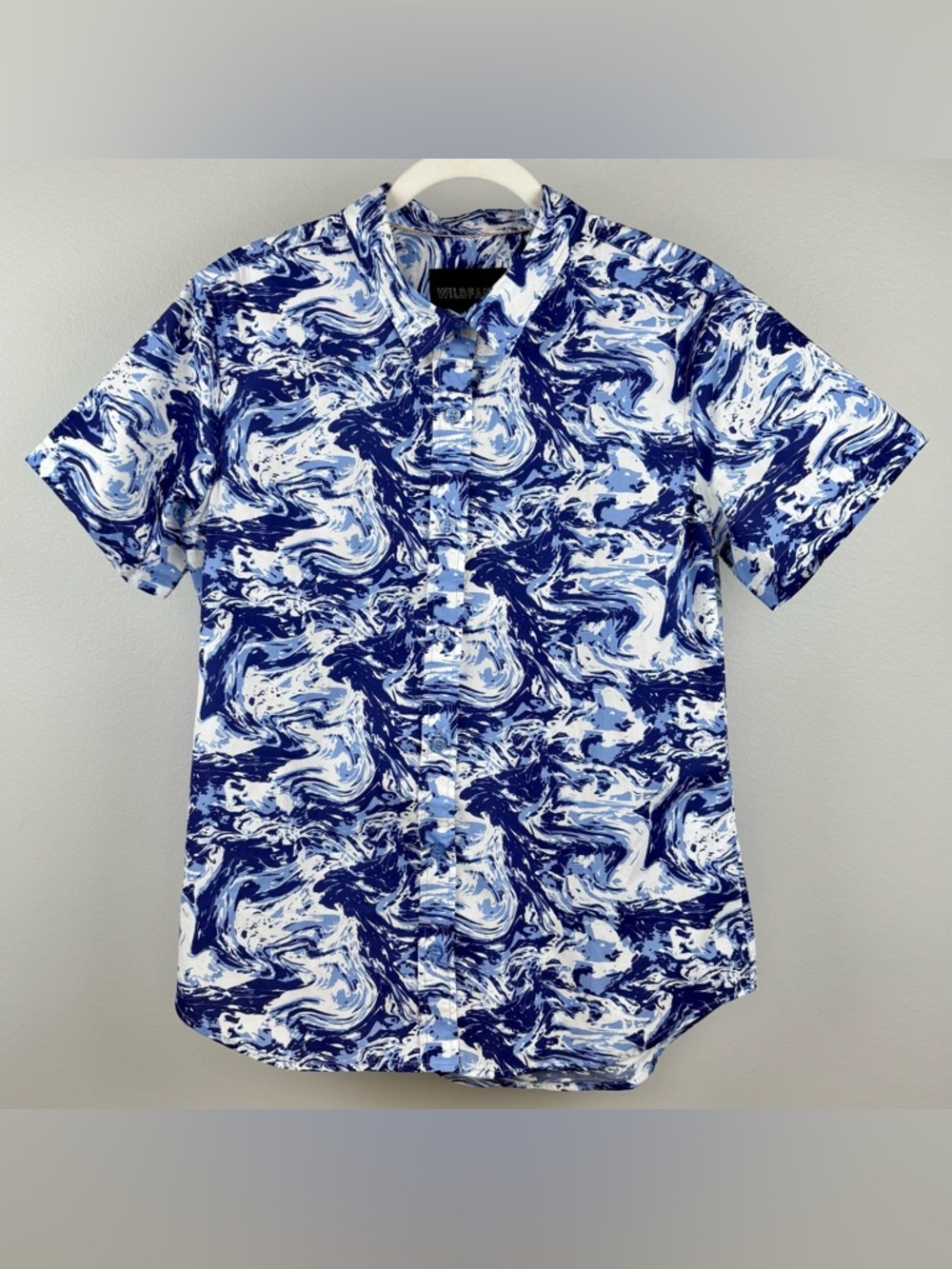 Wildfang Essential Short Sleeve Button-Up Shirt Blue White Wave-FLAW Mark Collar